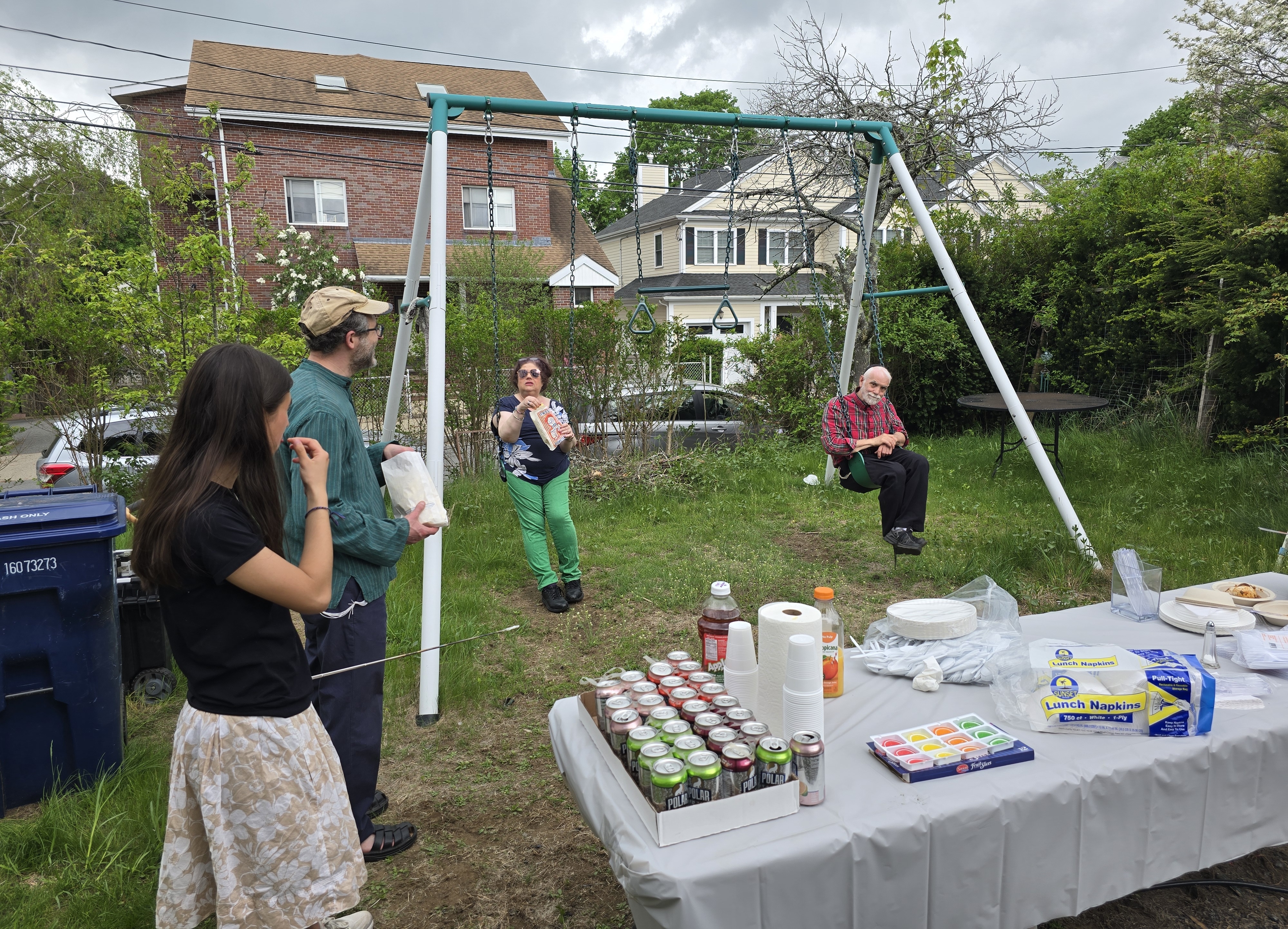 Picnic With the Trees 2025
